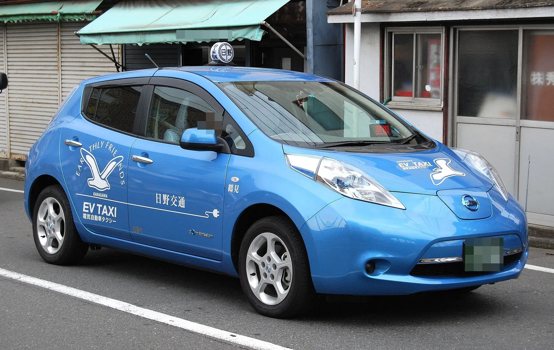 Nissan Leaf electric vehicle taxi