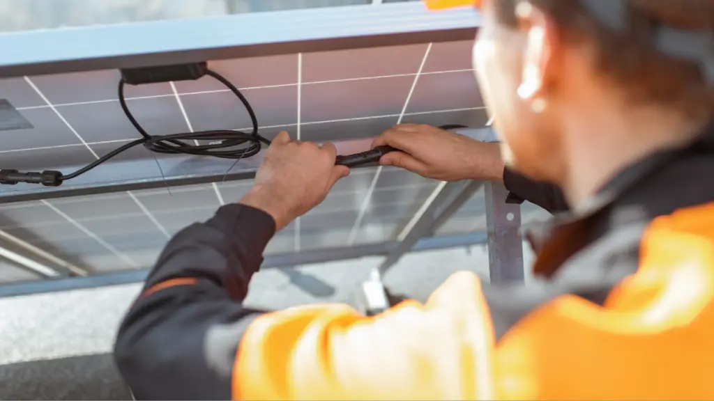 solar wire connected to pv array